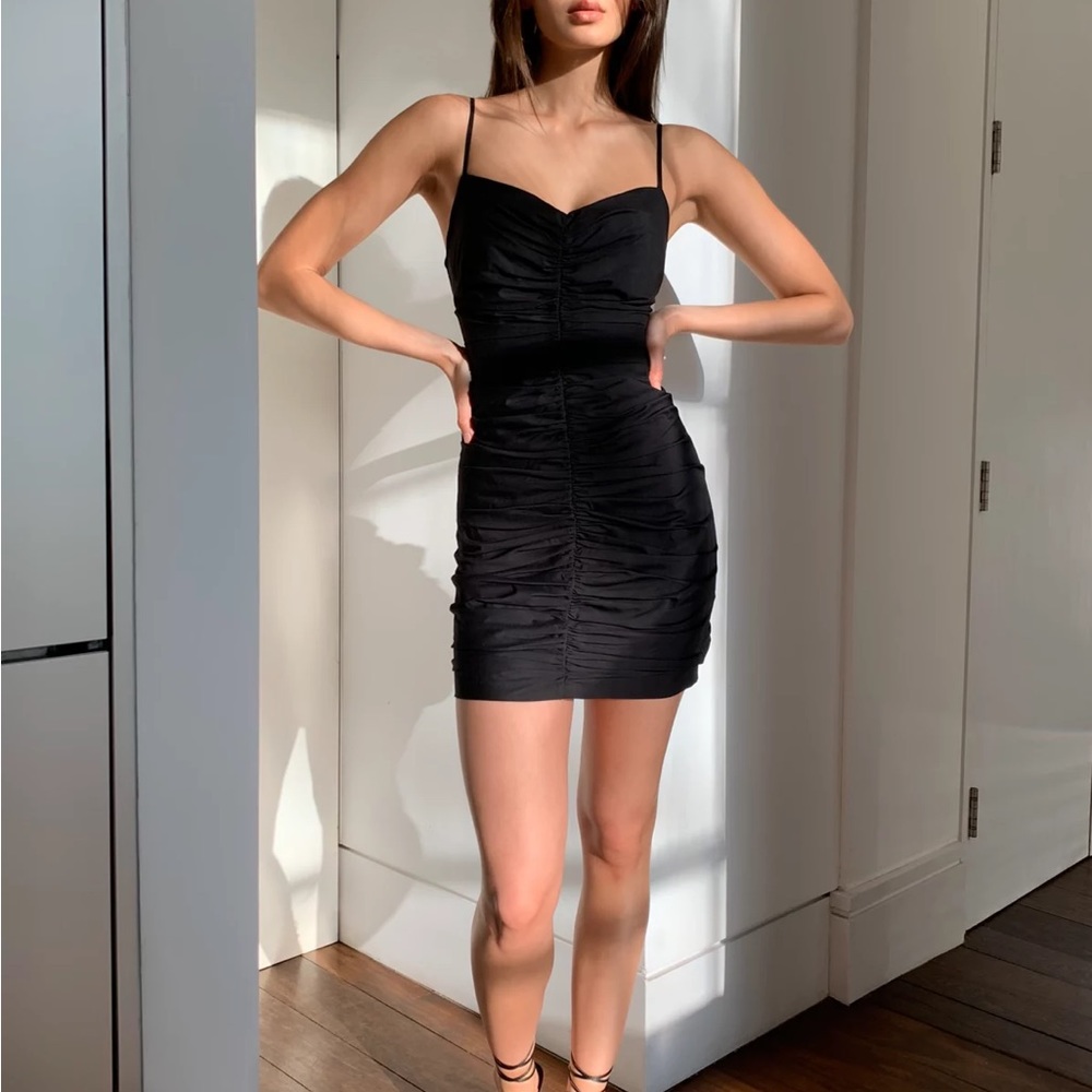 Babaton Ruched dress - Picture 5 of 6